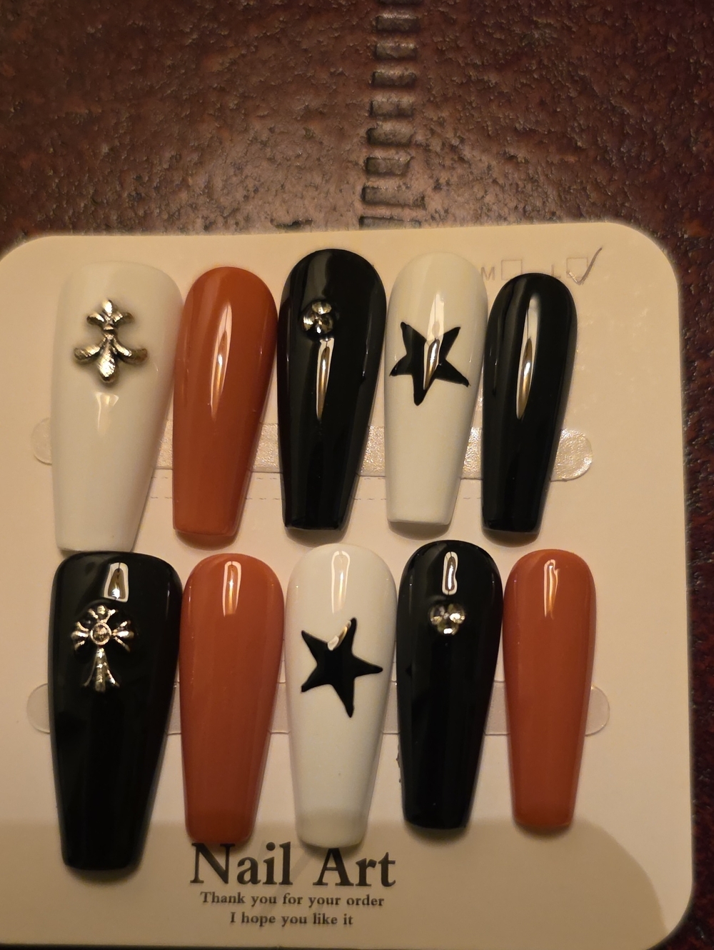 Classic Black, White & Brown Star Accent Press-On Nail Set - Size Large